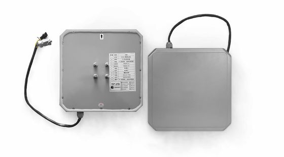 قارئ RFID UHF مع تردد 902-928MHz/860-868MHz ، مسافة قراءة 9m ، و IP65 مقاوم للماء لتحكم الوصول